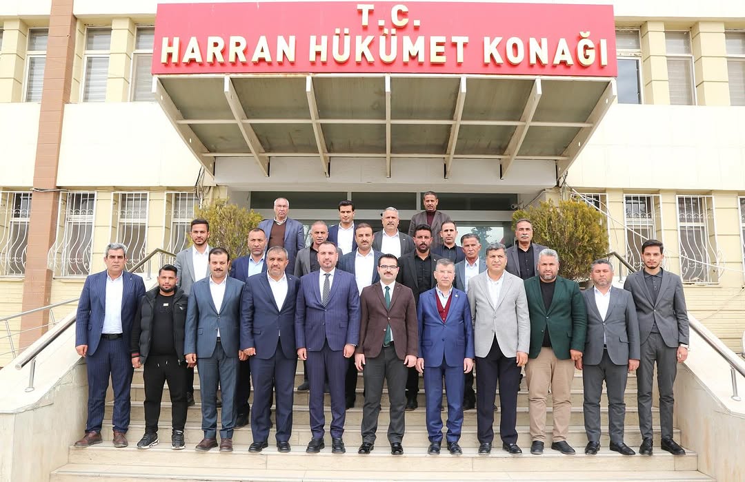 AK Parti Şanlıurfa Milletvekili Mehmet Ali CEVHERİ ve beraberindekiler, Kaymakamımız  Harun Reşit HAN’ı ziyaret etti.